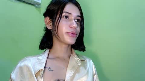 Snapshot of sweetnspisy69 chatting on 10-30-25, 06:52 Erica   online show from 10-30-25, 06:52