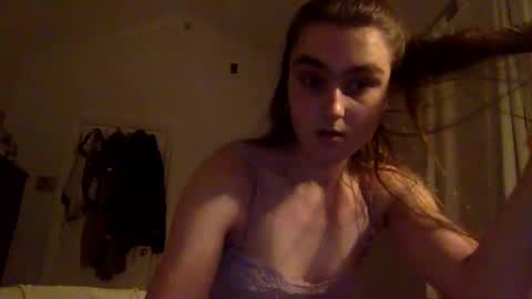 Snapshot of sweetpeach232323 chatting on 12-31-24, 03:55 sweetpeach232323 online show from 12-31-24, 03:55