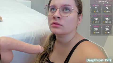 Snapshot of sweetpervert__ chatting on 12-02-24, 03:03 MIA online show from 12-02-24, 03:03