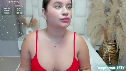 Snapshot of sweetpervert__ chatting on 12-31-24, 02:14 MIA online show from 12-31-24, 02:14