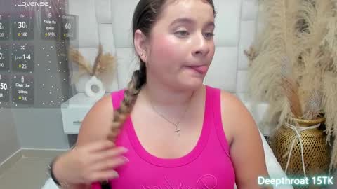 Snapshot of sweetpervert__ chatting on 01-23-25, 07:29 MIA online show from 01-23-25, 07:29