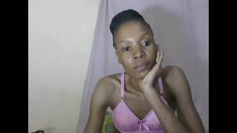 ESTHER online show from 05-17-26, 06:15