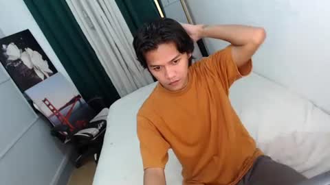 Snapshot of sweetpie_asian chatting on 12-19-24, 05:40 sweetpie asian online show from 12-19-24, 05:40