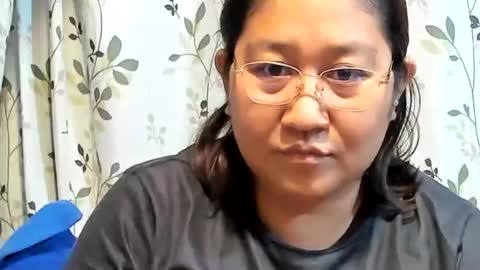 Snapshot of sweetpilipina88 chatting on 11-27-25, 08:38 MIA online show from 11-27-25, 08:38
