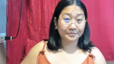 Snapshot of sweetpilipina88 chatting on 02-23-26, 01:58 MIA online show from 02-23-26, 01:58