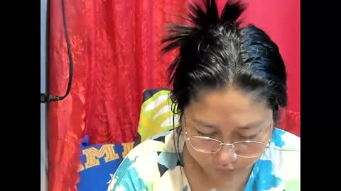Snapshot of sweetpilipina88 chatting on 04-10-26, 10:42 MIA online show from 04-10-26, 10:42