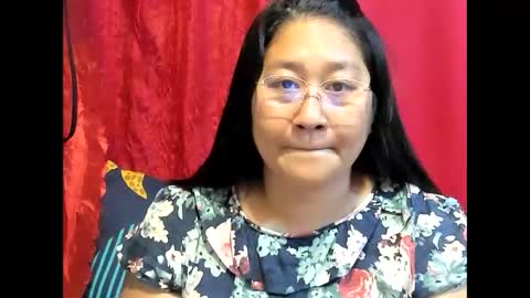 Snapshot of sweetpilipina88 chatting on 04-14-26, 02:28 MIA online show from 04-14-26, 02:28