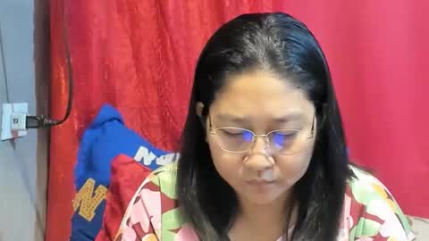 Snapshot of sweetpilipina88 chatting on 04-21-26, 10:10 MIA online show from 04-21-26, 10:10