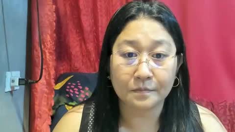 Snapshot of sweetpilipina88 chatting on 05-19-26, 07:15 MIA online show from 05-19-26, 07:15