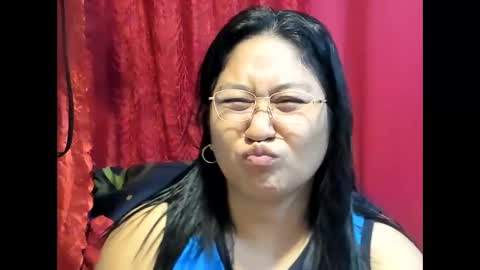 Snapshot of sweetpilipina88 chatting on 05-22-26, 11:54 MIA online show from 05-22-26, 11:54