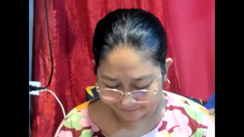Snapshot of sweetpilipina88 chatting on 05-26-26, 02:07 MIA online show from 05-26-26, 02:07