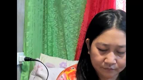 Snapshot of sweetpilipina88 chatting on 06-04-26, 04:40 MIA online show from 06-04-26, 04:40