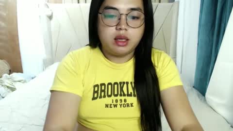 Snapshot of sweetprincess_athena chatting on 03-09-25, 07:45 Princess Ella online show from 03-09-25, 07:45