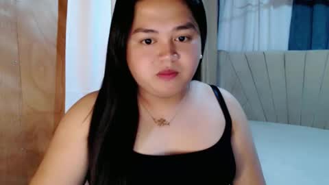 Snapshot of sweetprincess_athena chatting on 09-25-25, 08:56 Princess Ella online show from 09-25-25, 08:56