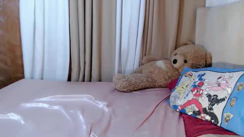 Princess Ella online show from 05-17-26, 05:42