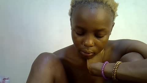 Lilly online show from 03-31-26, 04:02