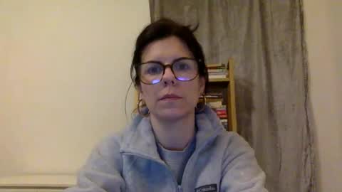 Snapshot of sweetriddance chatting on 12-16-25, 01:05 sweetriddance online show from 12-16-25, 01:05