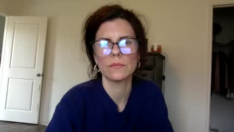 sweetriddance online show from 04-16-26, 01:56