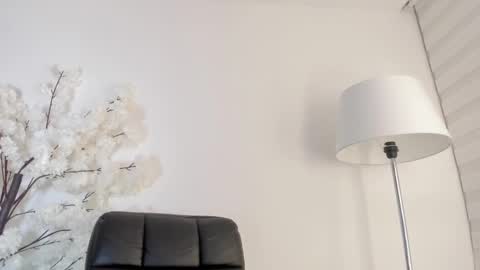  Alice Woolridge  online show from 01-13-25, 03:56