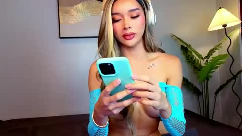 Snapshot of sweetsassyts chatting on 03-04-26, 06:52 keana online show from 03-04-26, 06:52