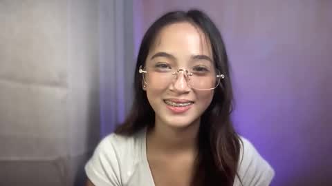 Snapshot of sweetsexy_miax chatting on 11-26-25, 03:24 Mia online show from 11-26-25, 03:24