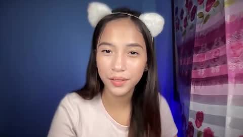 Snapshot of sweetsexy_miax chatting on 11-29-25, 03:37 Mia online show from 11-29-25, 03:37