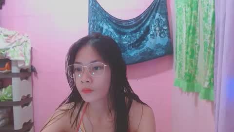 Snapshot of sweetsexygirl20 chatting on 05-01-26, 12:10 Mia online show from 05-01-26, 12:10