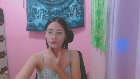 Mia online show from 07-01-26, 05:31