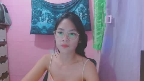 Mia online show from 07-18-26, 12:53