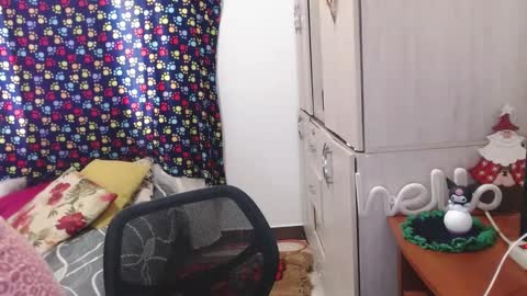 Sweet online show from 12-05-25, 07:21