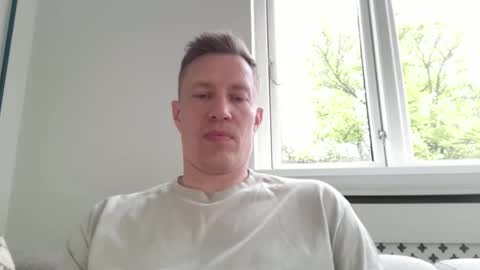 sweetsinner83 online show from 05-21-26, 06:37