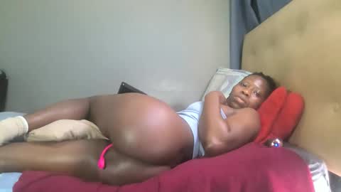 Snapshot of sweetslenderxx chatting on 05-12-26, 08:55 sweetslenderxx online show from 05-12-26, 08:55