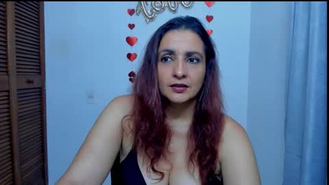 Snapshot of sweetsofia5 chatting on 10-27-25, 07:01 Sofia online show from 10-27-25, 07:01