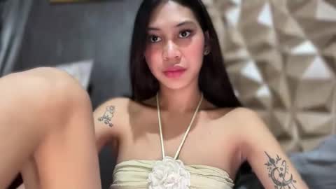 Snapshot of sweetstares chatting on 09-09-25, 04:28 yanny online show from 09-09-25, 04:28