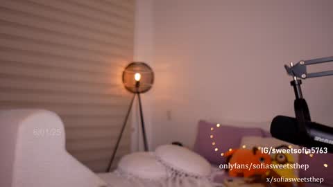 Snapshot of sweetsthep22 chatting on 01-07-25, 04:08 Sofia  online show from 01-07-25, 04:08
