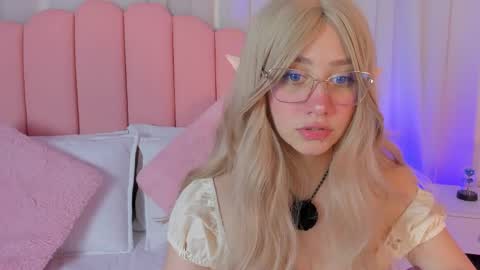 sweett_fire online show from 05-21-26, 05:53