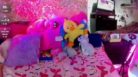 Snapshot of sweett_martina chatting on 02-27-26, 02:44 martina online show from 02-27-26, 02:44