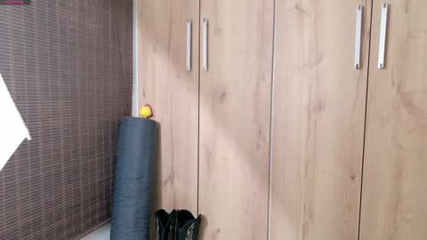 Snapshot of sweett_petite chatting on 02-24-25, 11:09 online show from 02-24-25, 11:09