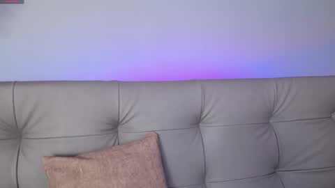 Snapshot of sweett_petite chatting on 02-25-25, 04:21 online show from 02-25-25, 04:21