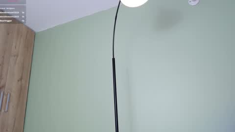 Snapshot of sweett_petite chatting on 03-02-25, 10:48 online show from 03-02-25, 10:48