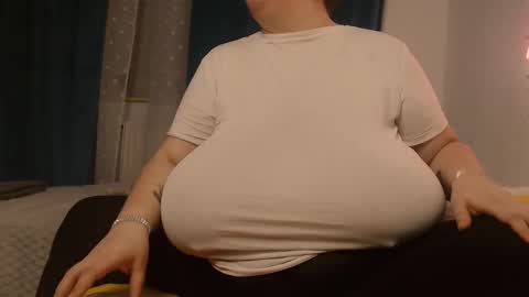 Maya online show from 02-28-25, 11:23