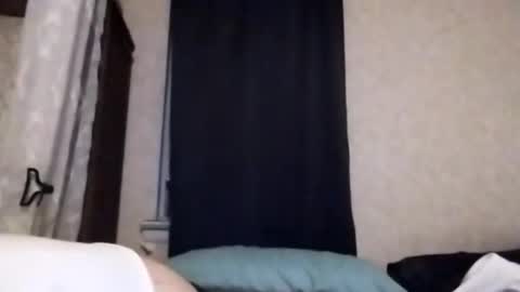Snapshot of sweettoothtrixie chatting on 04-08-26, 02:44 Sweet Tooth Trixie online show from 04-08-26, 02:44