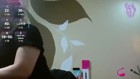 Scarlet online show from 11-18-25, 12:09