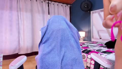 Snapshot of sweettyalondra chatting on 02-06-25, 10:00 ALONDRA online show from 02-06-25, 10:00