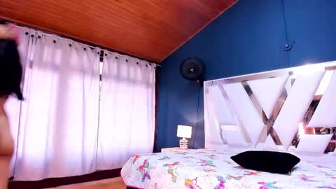 Snapshot of sweettyalondra chatting on 02-19-25, 09:36 ALONDRA online show from 02-19-25, 09:36
