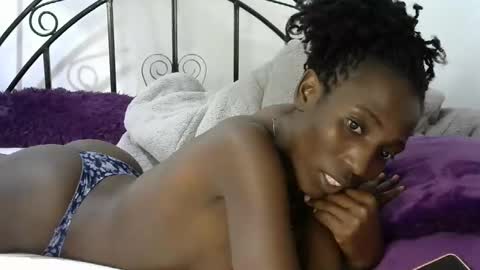 sweetvalariy online show from 02-17-25, 04:37