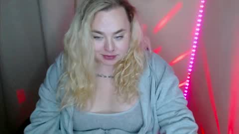 sweetvlada13 online show from 05-09-26, 09:31