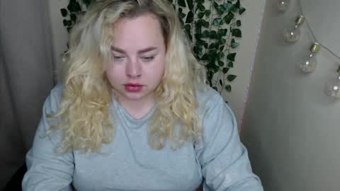 sweetvlada13 online show from 05-21-26, 02:40