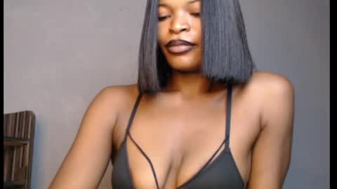 Snapshot of sweetxxboobsx chatting on 04-24-26, 04:09 sweetxxboobsx online show from 04-24-26, 04:09