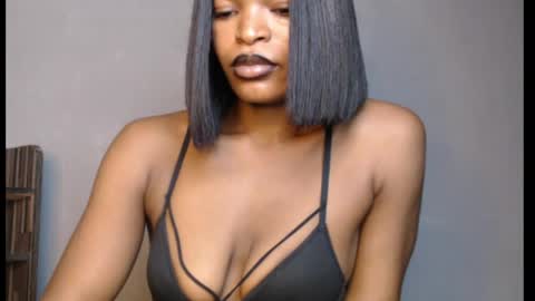 Snapshot of sweetxxboobsx chatting on 05-12-26, 08:22 sweetxxboobsx online show from 05-12-26, 08:22